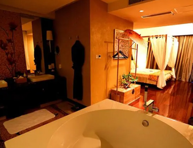 佛山南海区养生会所的黄昏恋：当爱情遇上八十岁